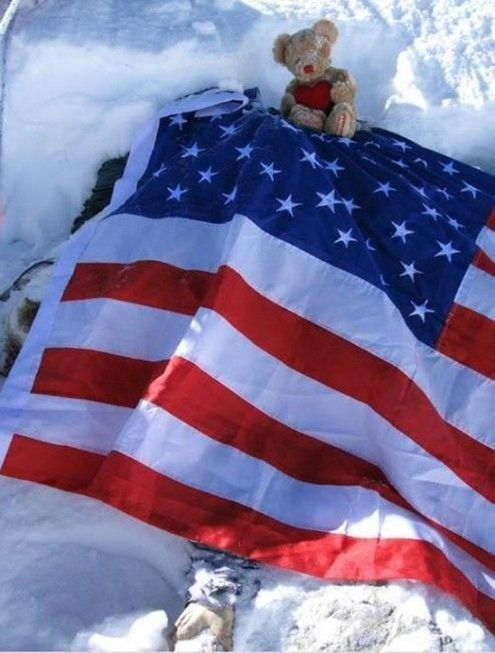 La Bella Durmiente La truculenta ascensión entre muertos al monte Everest