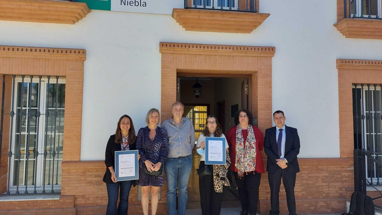 Entrega de la acreditación a los centros de salud de Condado Occidental.
