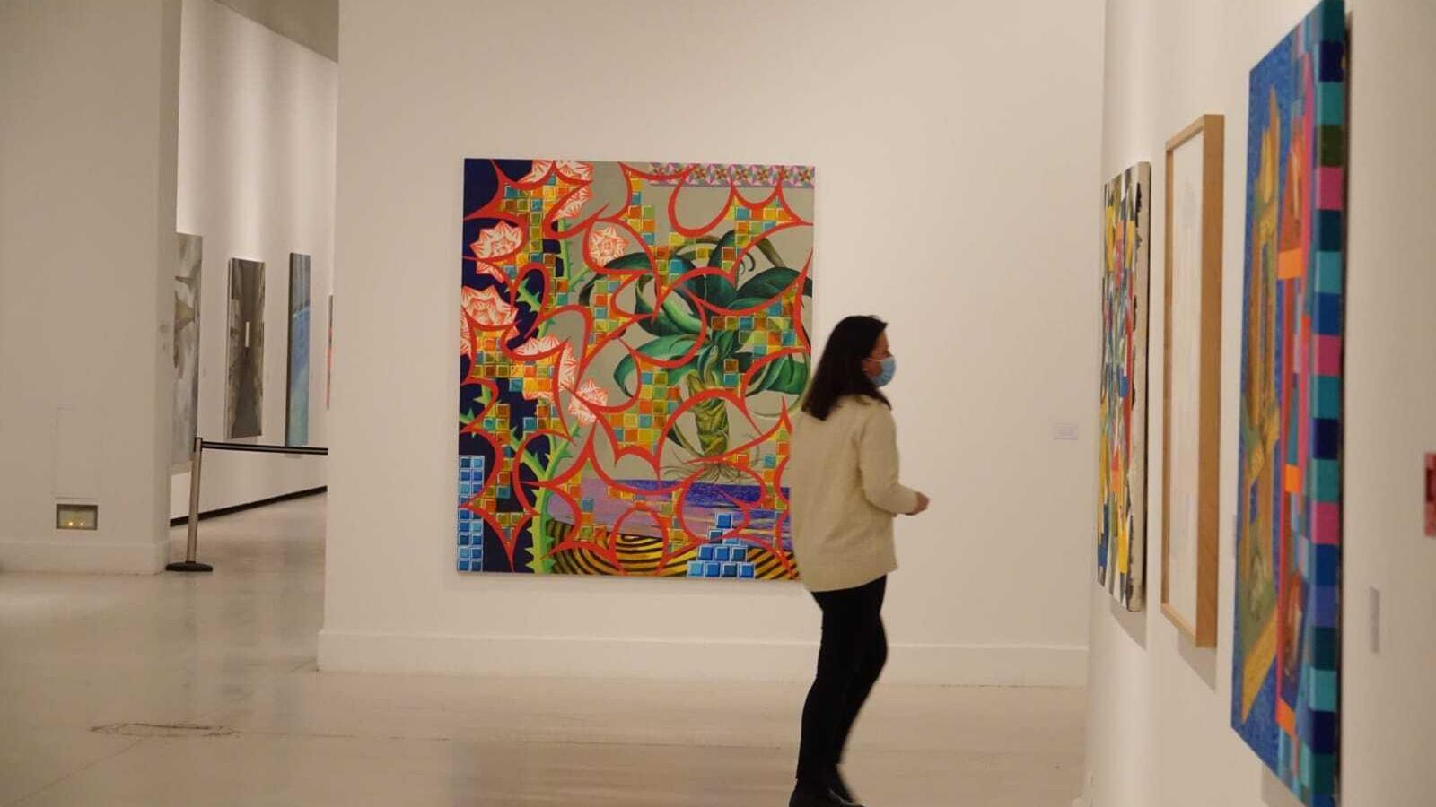 El color es protagonista en la obra del pintor sevillano.