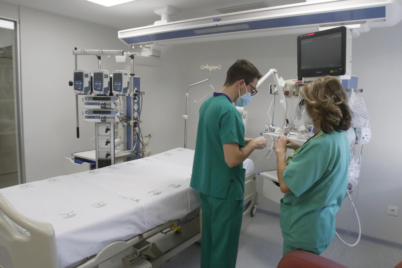 El Hospital Reina Sofía inaugura su nueva UCI Pediátrica
