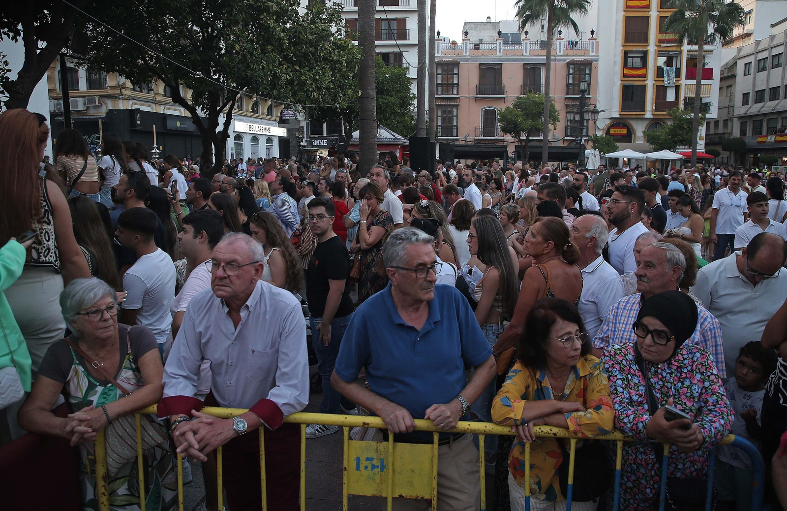 La Magna Mariana de Algeciras por la Plaza Alta, en imágenes