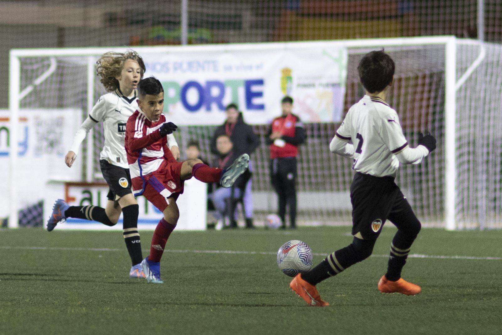 Las mejores imágenes del Torneo Internacional Benjamín de Pinos Puente