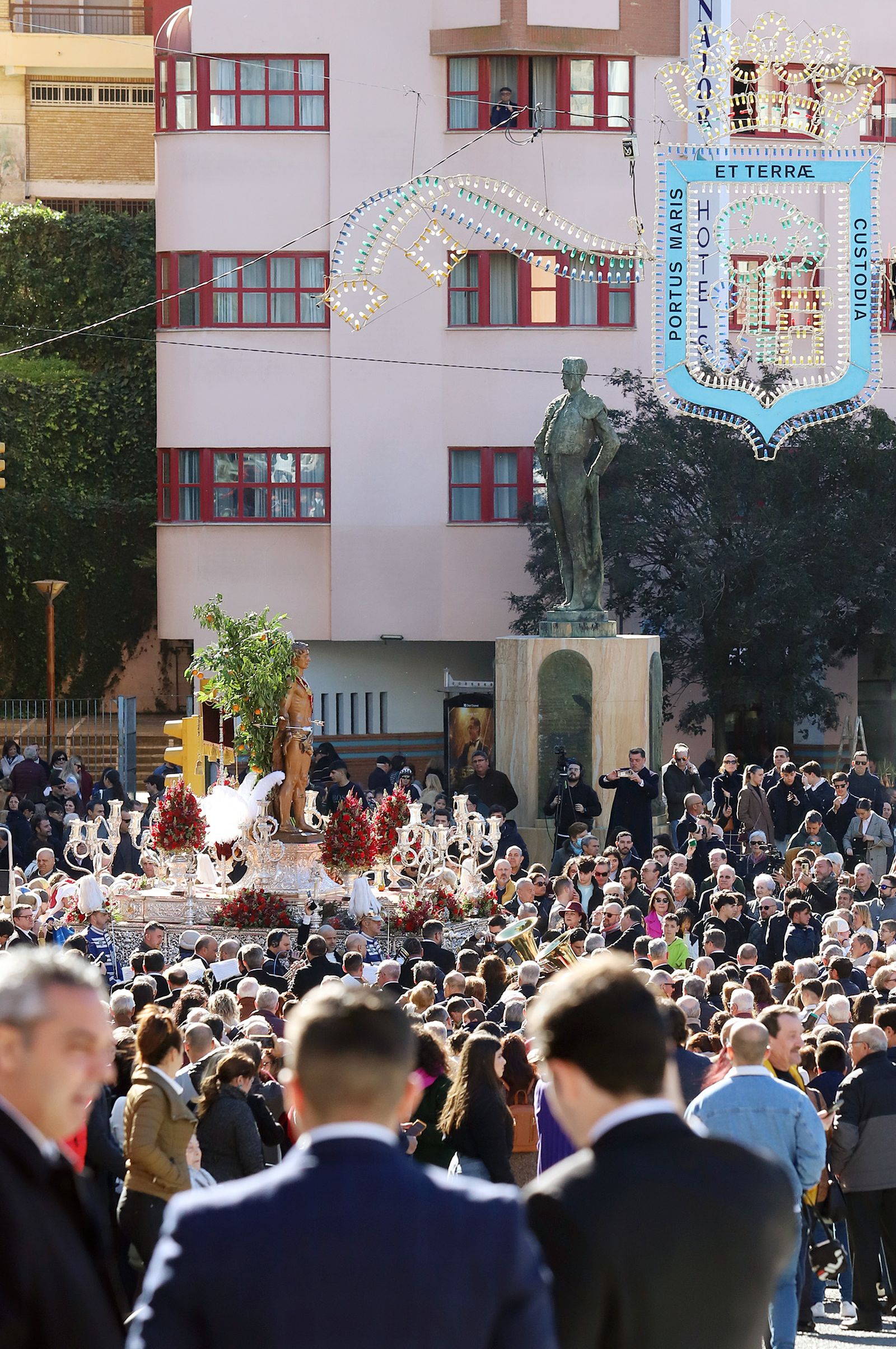 Imágenes de la procesión de San Sebastián en Huelva