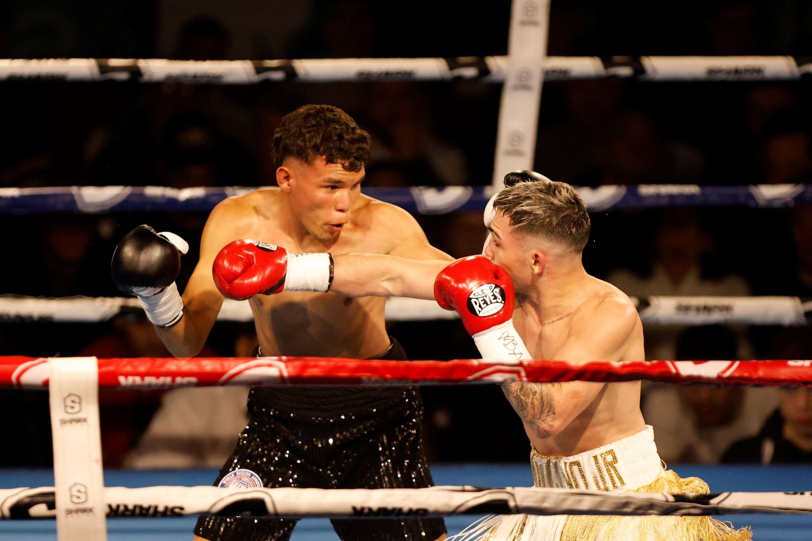 Las mejores fotos del debut profesional de Rafa Lozano Jr. ante Kervin Romero