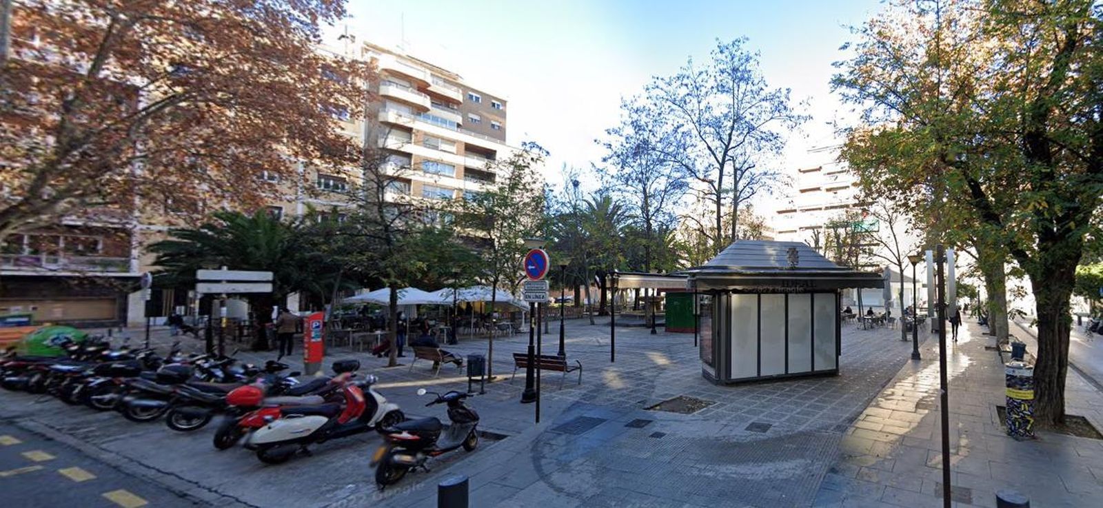 Emasagra corta el suministro de agua en la Plaza de Gracia y alrededores por una avería
