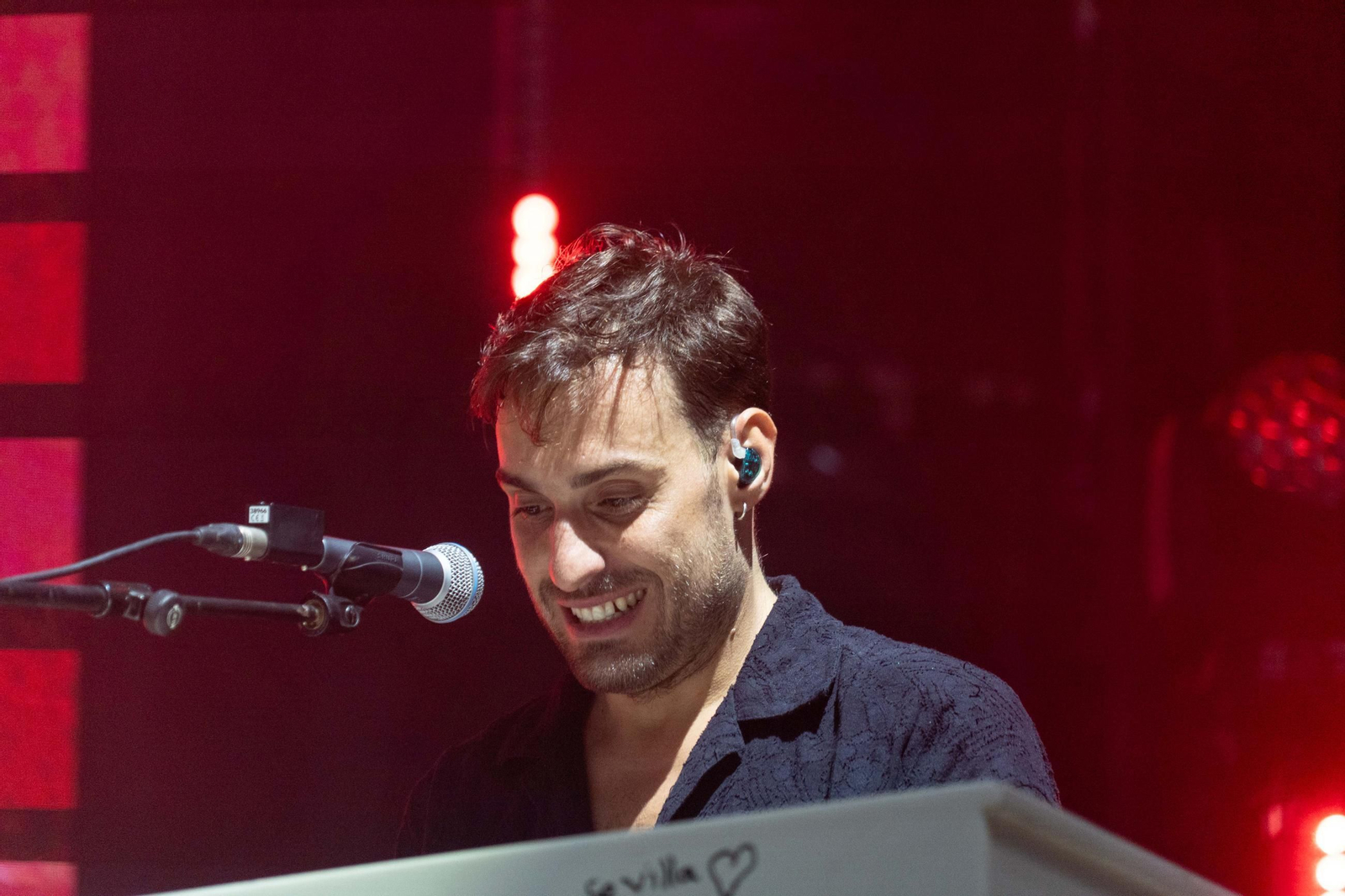 Colombinas 2025: El concierto de Antoñito Molina en las Fiestas Colombinas en imágenes