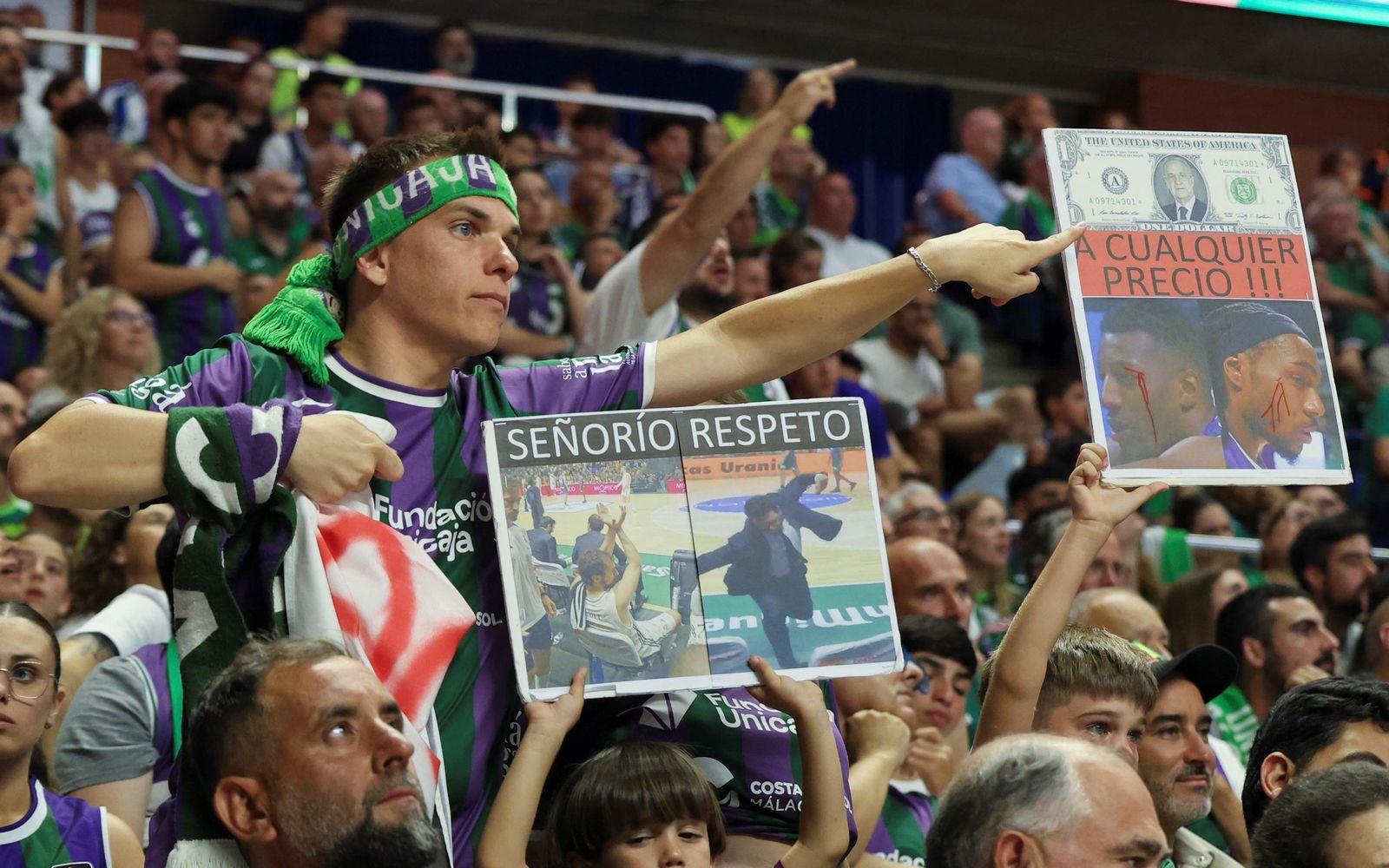 Piel de gallina con el adiós del Carpena al Unicaja