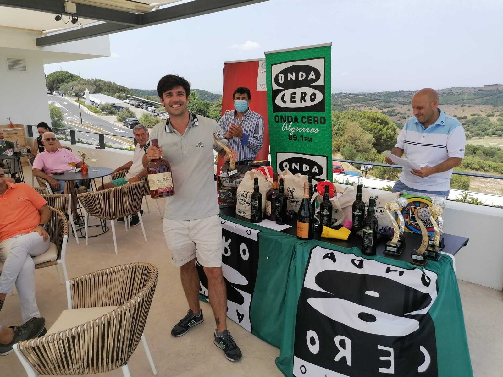 Javier Berbel, con sus premios