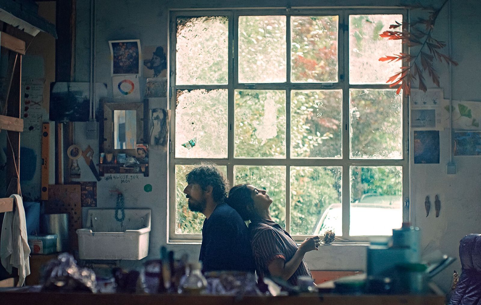 Damien Bonnard y Leïla Bekhti en una imagen del filme de Lafosse.