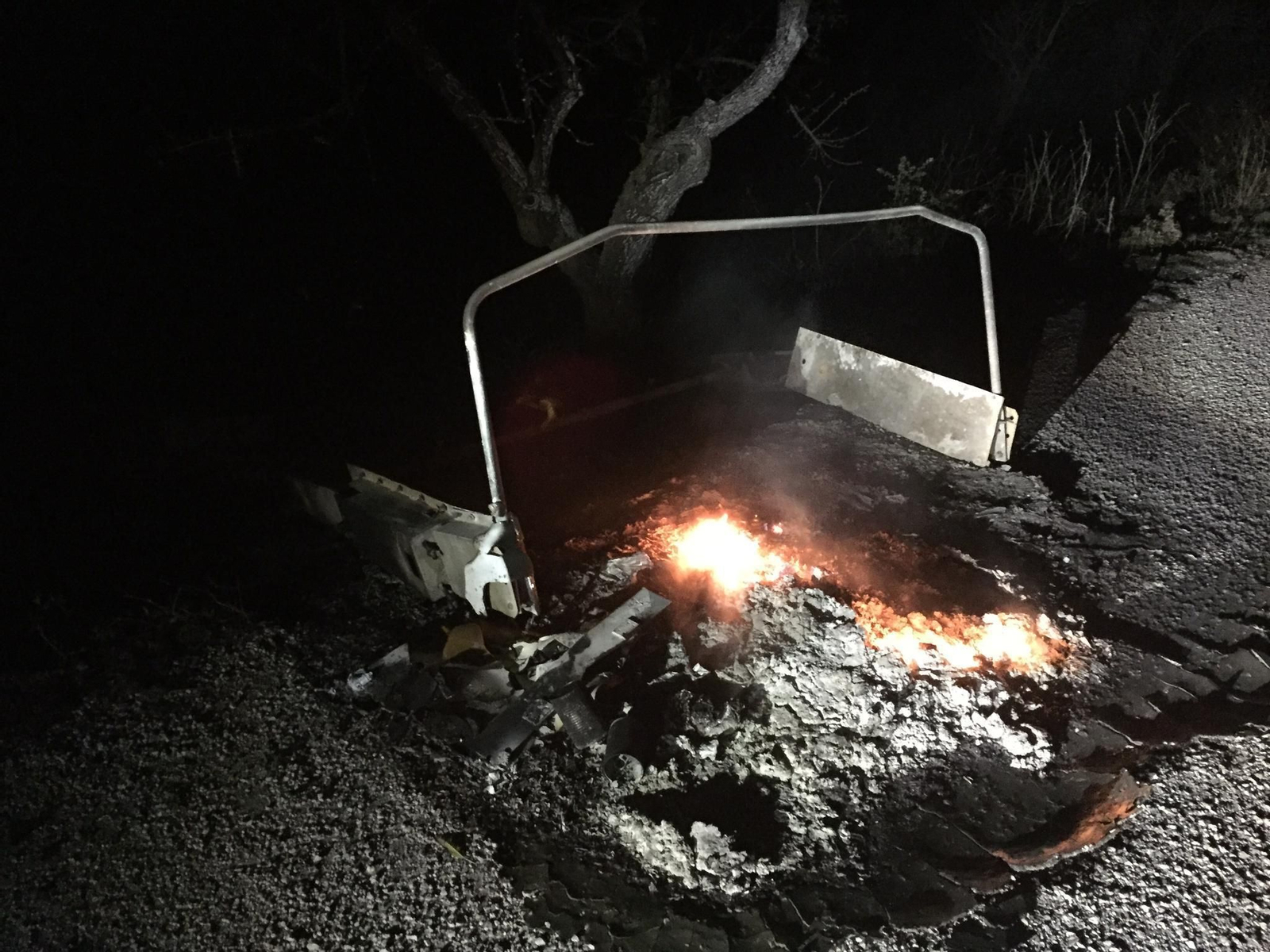 Las cenizas de chimeneas y braseros, un peligro para los contenedores en Almería Las cenizas de chimeneas y braseros, un peligro para los contenedores en Almería