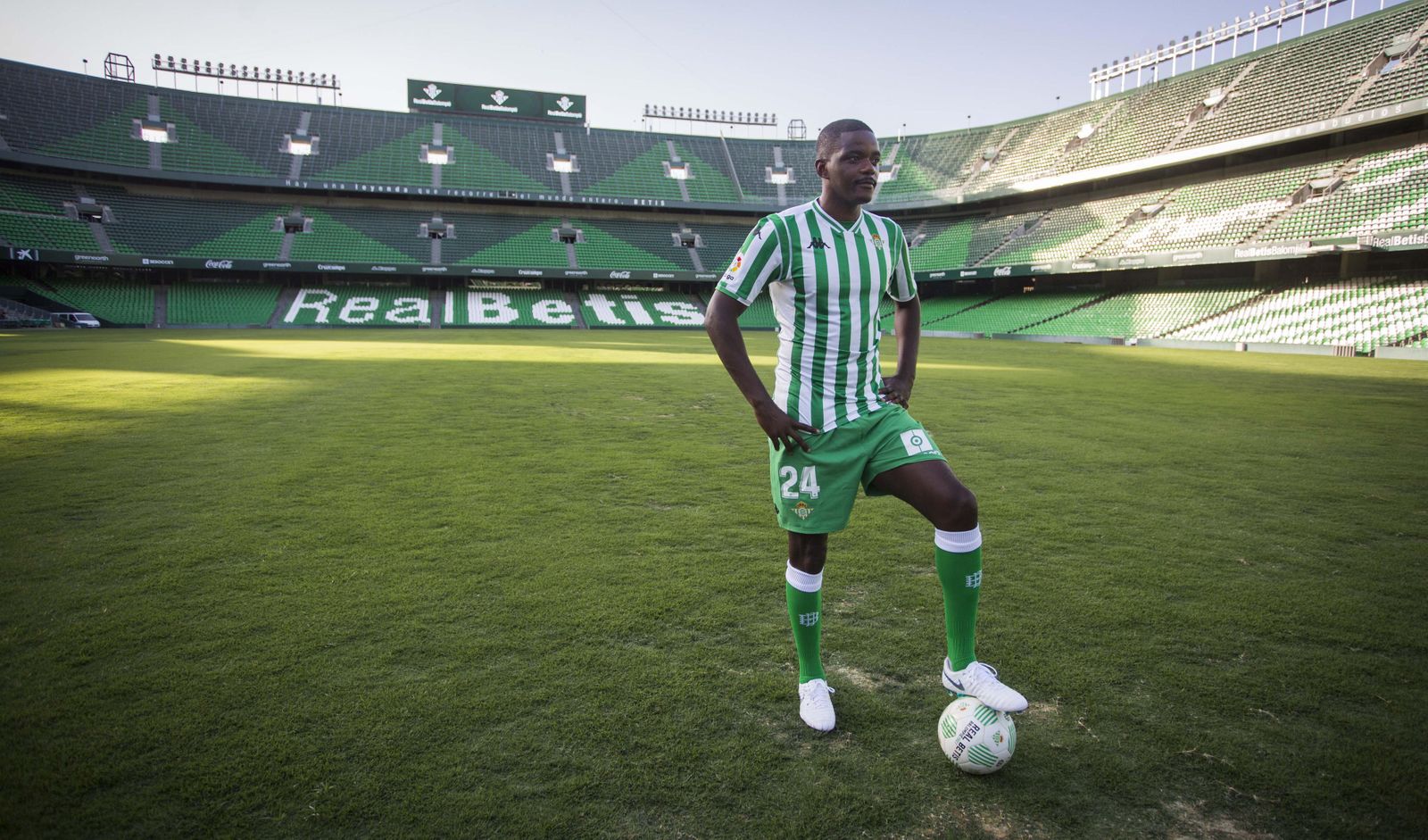 La presentación en el Betis de William Carvalho