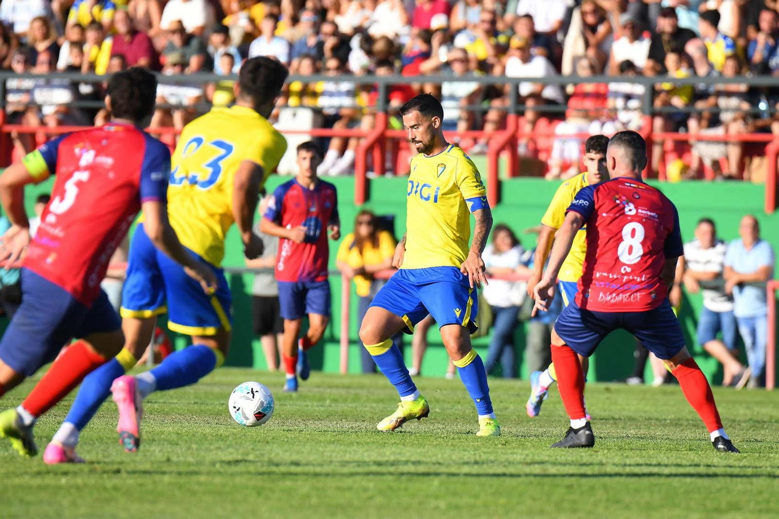 Suso en el partido contra el Barbate.
