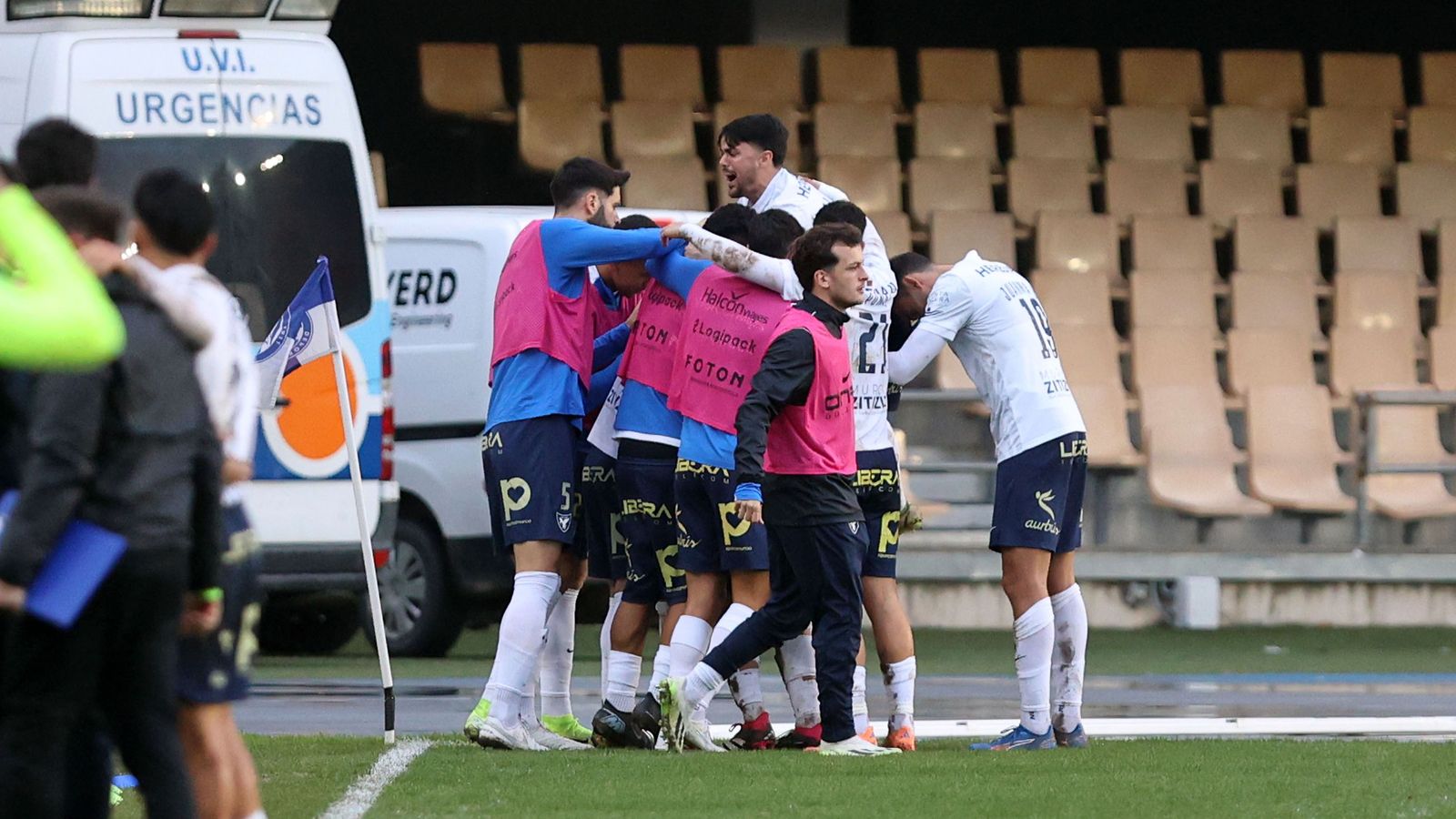 Imágenes del Xerez DFC contra el UCAM Murcia CF en Chapín