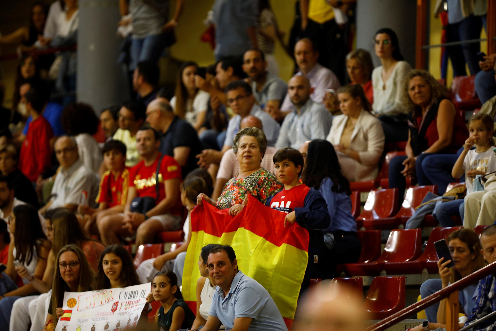 Las mejores fotos del triunfo de la selección española femenina de baloncesto sobre Turquía en Córdoba
