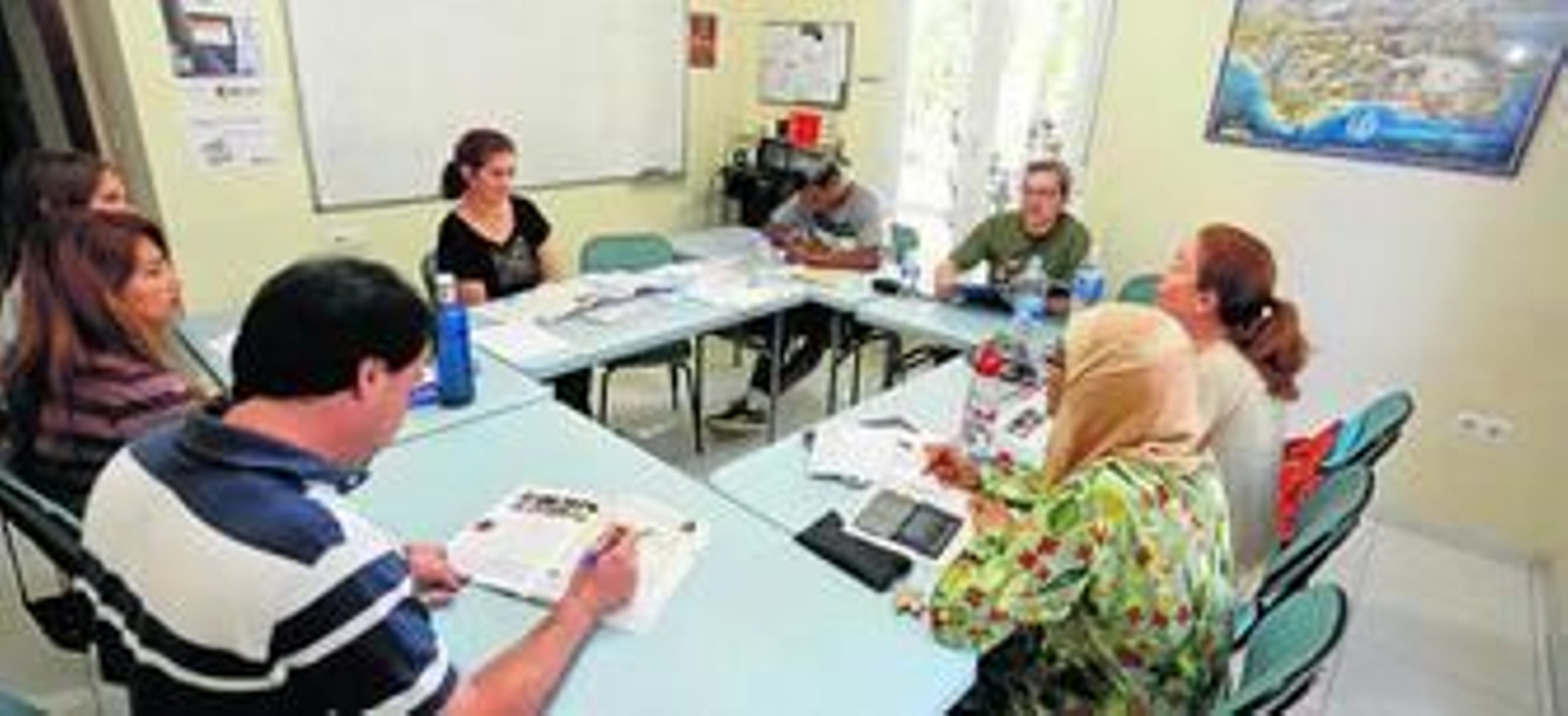Estudiantes de español durante una clase en el centro Cervantes Escuela Internacional de Málaga. Estudiantes de español durante una clase en el centro Cervantes Escuela Internacional de Málaga.