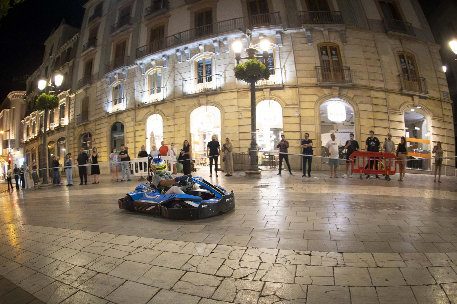 Así se probó el circuito urbano de karts de Granada, en imágenes