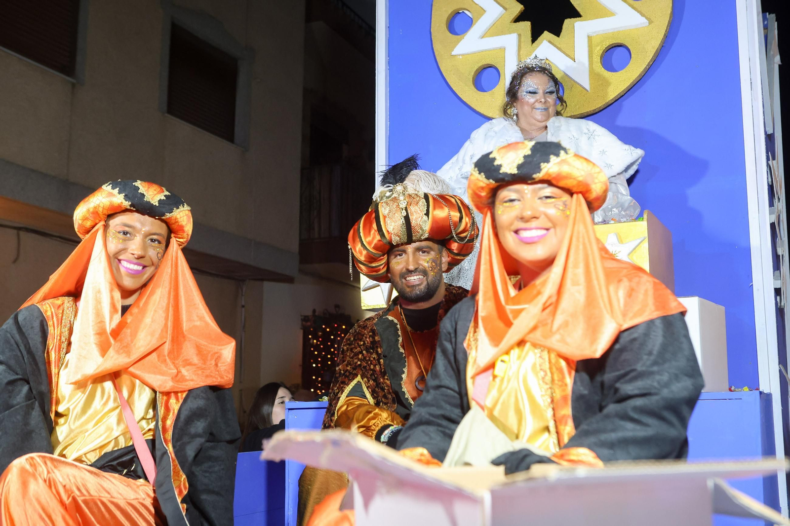 Fotos de la cabalgata de los Reyes Magos en Los Barrios