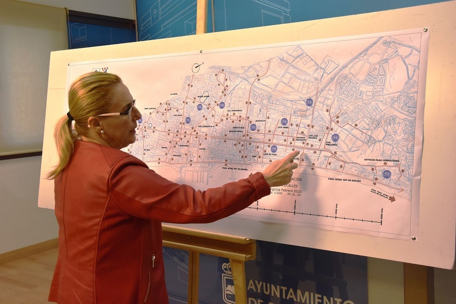 La alcaldesa, Ana Mula, informa sobre la ampliación de la red de ciclocalles