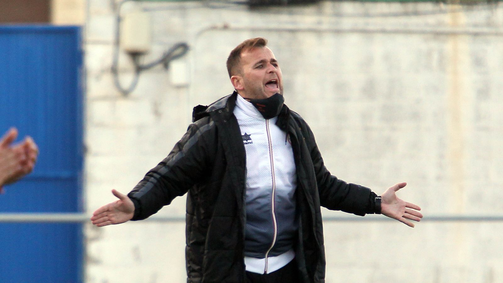 Rubio, técnico del Antoniano, se marchó enfadado de La Juventud.