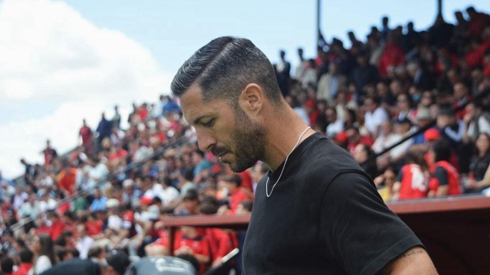 Álvaro Cejudo se estrenó la pasada temporada en categoría nacional en el Salerm con un ascenso y este curso apuesta por la permanencia.