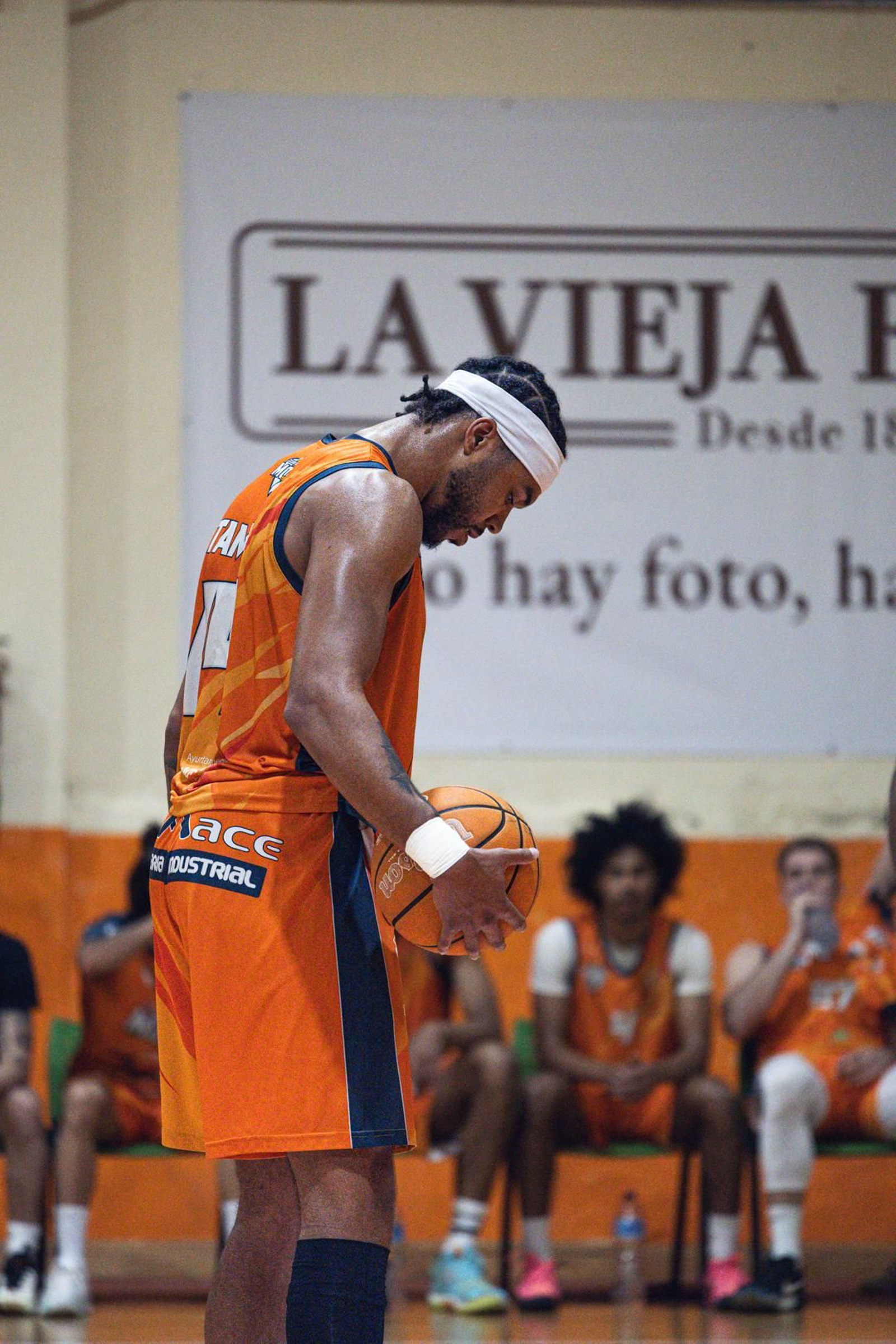 Las fotos del Morón - Betis Baloncesto