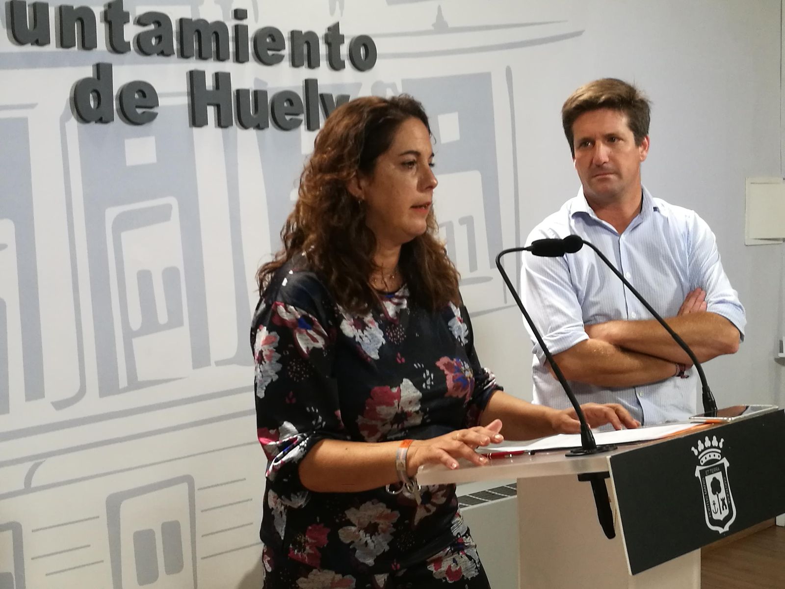 Noelia Álvarez junto con Guillermo García de Longoria.