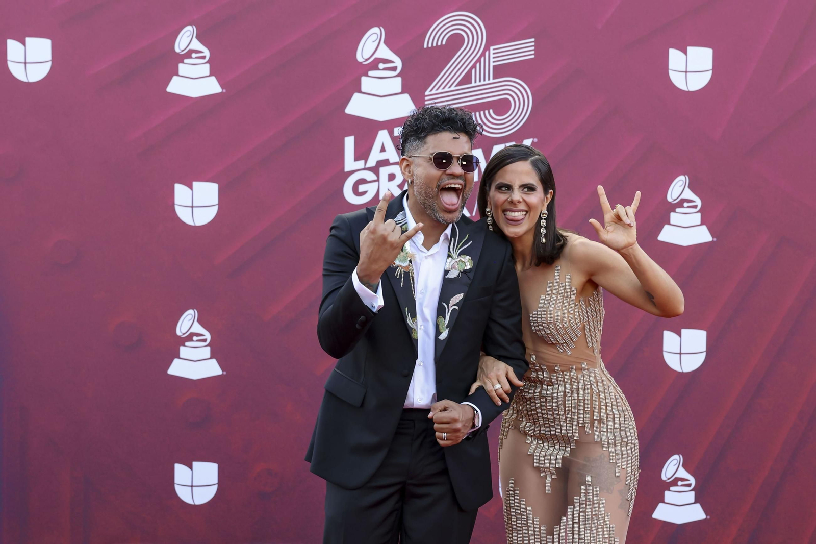 Todos los famosos, tendencias y curiosidades en la alfombra roja de la 25 edición de los Grammy Latinos