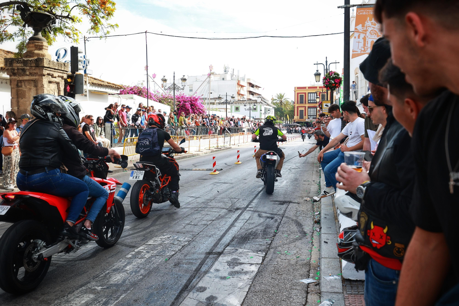 Las imágenes del viernes de Motorada en El Puerto por el Gran Premio de Motociclismo de Jerez 2024