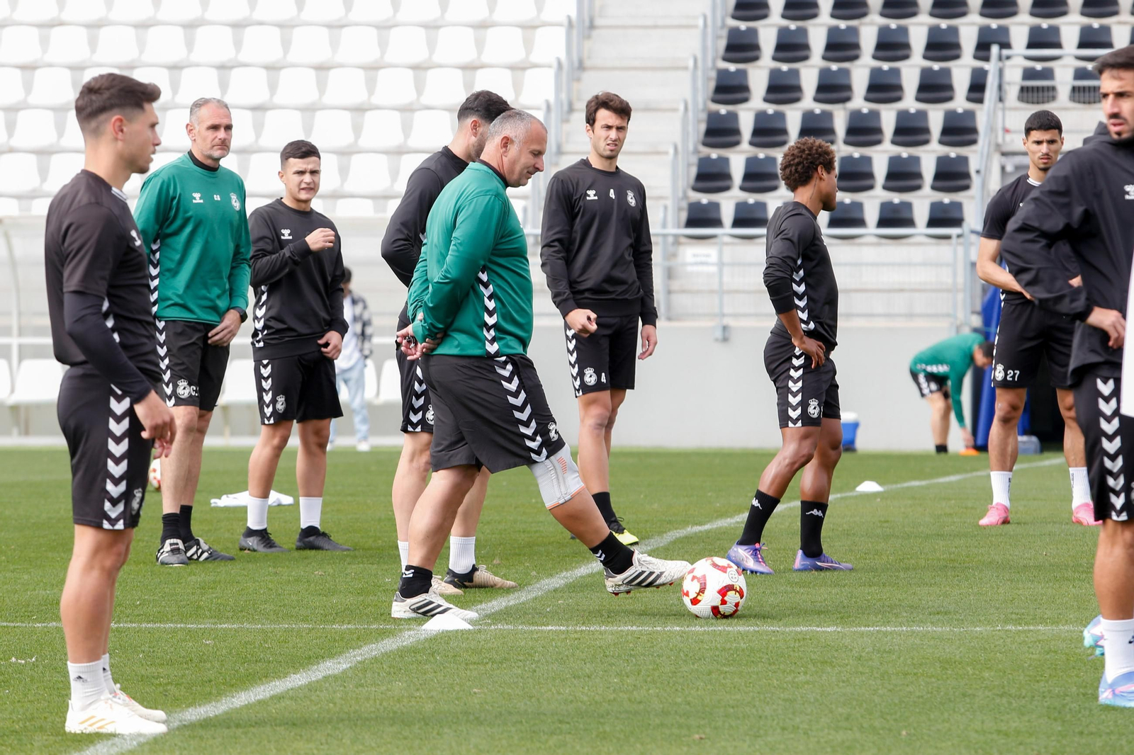 Las fotos del entrenamiento de la Balona previo a su visita al UCAM Murcia