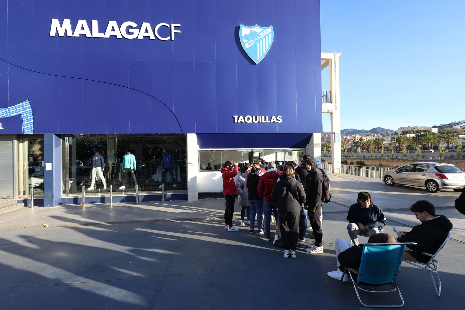 Las fotos de las colas para el Recreativo Granada-Málaga Las fotos de las colas para el Recreativo Granada-Málaga