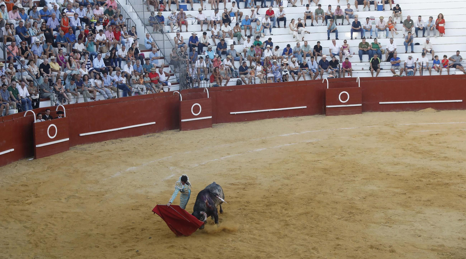 Las fotos de la corrida de toros de David Galván, Daniel Luque y Joaquín Galdós en San Roque