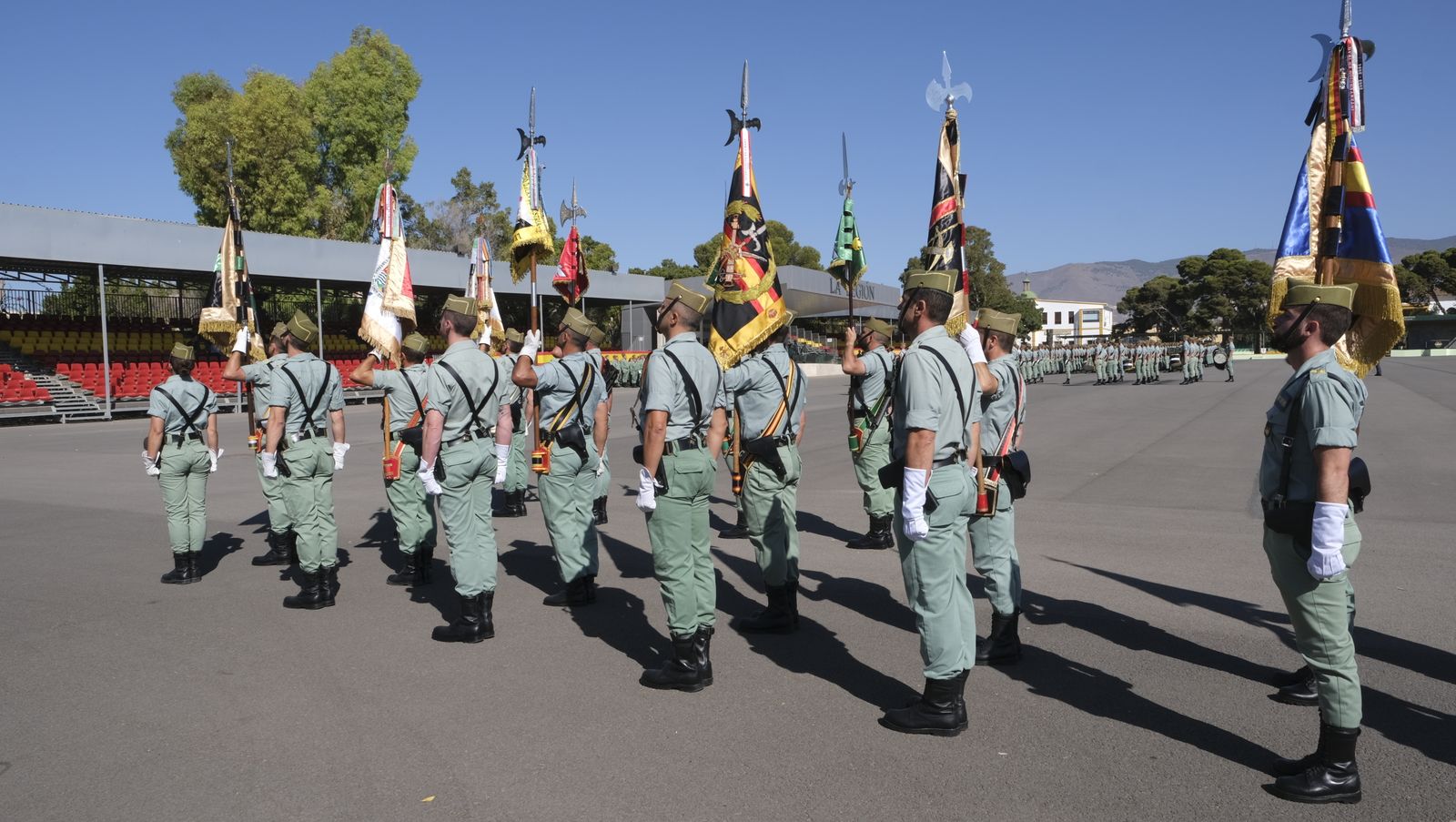 Imágenes de la visita de la Ministra de Defensa Margarita Robles a la Brigada Alfonso XIII de La Legión