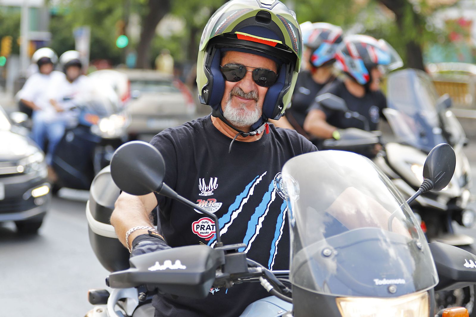 Las motos del club Descubridores toman las calles de Huelva