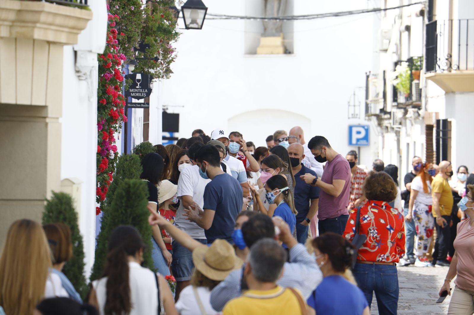 Fotografías: Sábado de colas y bulla en los Patios de Córdoba