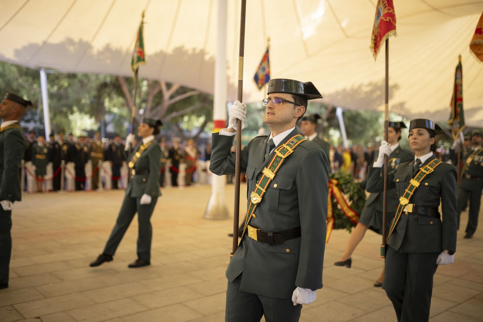 Imágenes de los actos de celebración de la festividad de la patrona de la Guardia Civil, la Virgen del Pilar.
