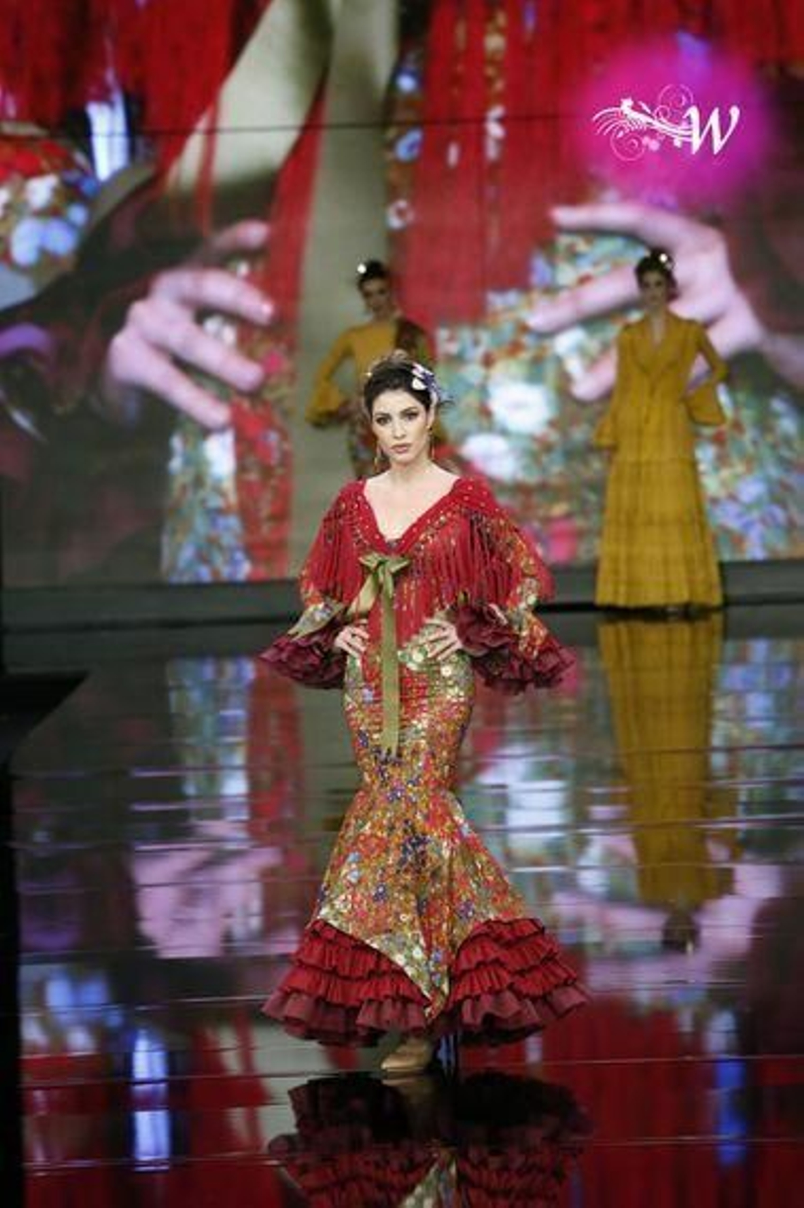 Yolanda Moda Flamenca soprende con 'Firmamento', así es su nueva colección para Simof 2020