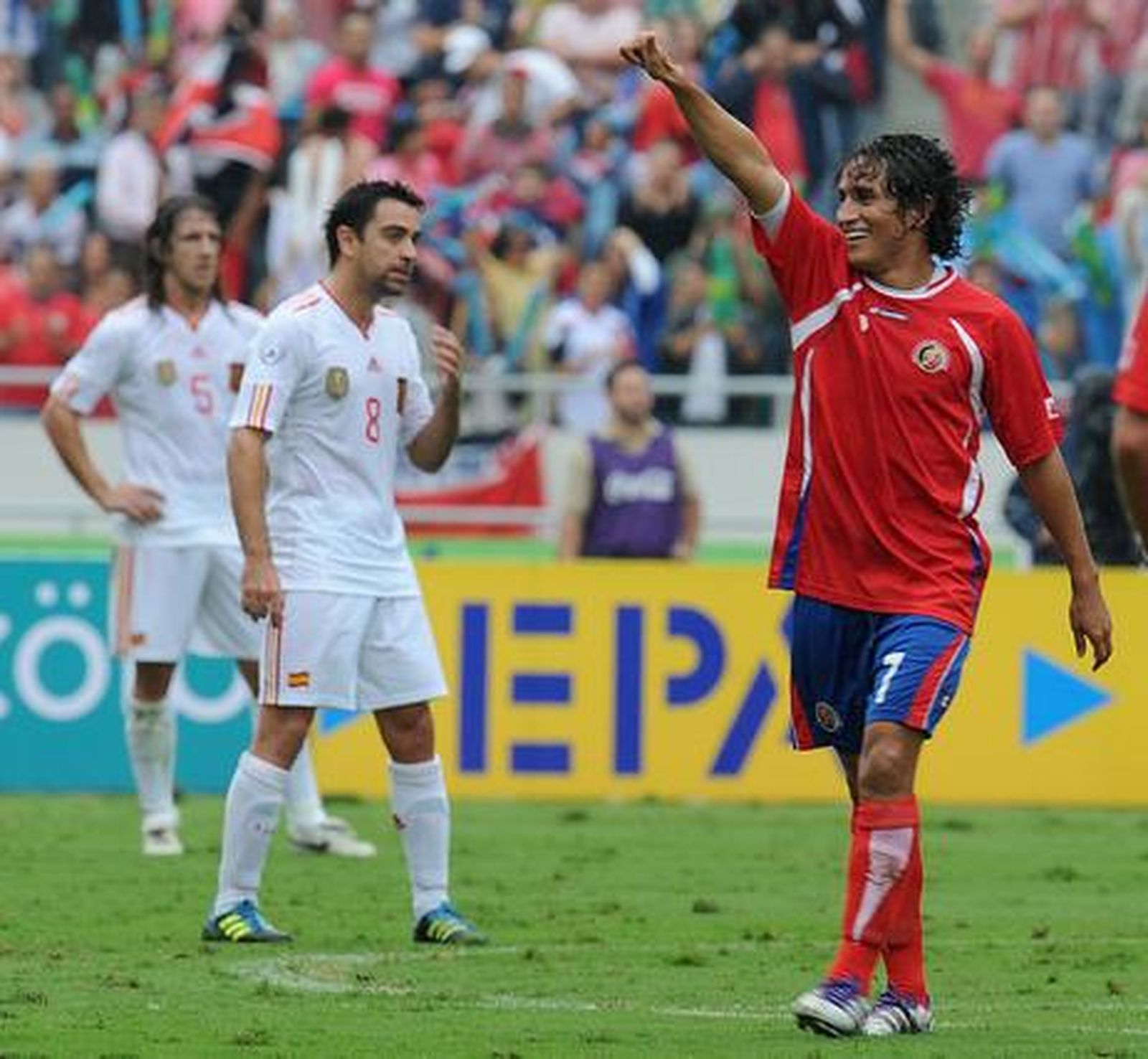 Un gol en el descuento de Villa salvó el empate de la selección española tras tener que remontar dos goles después de un desastroso primer tiempo.

Foto: afp