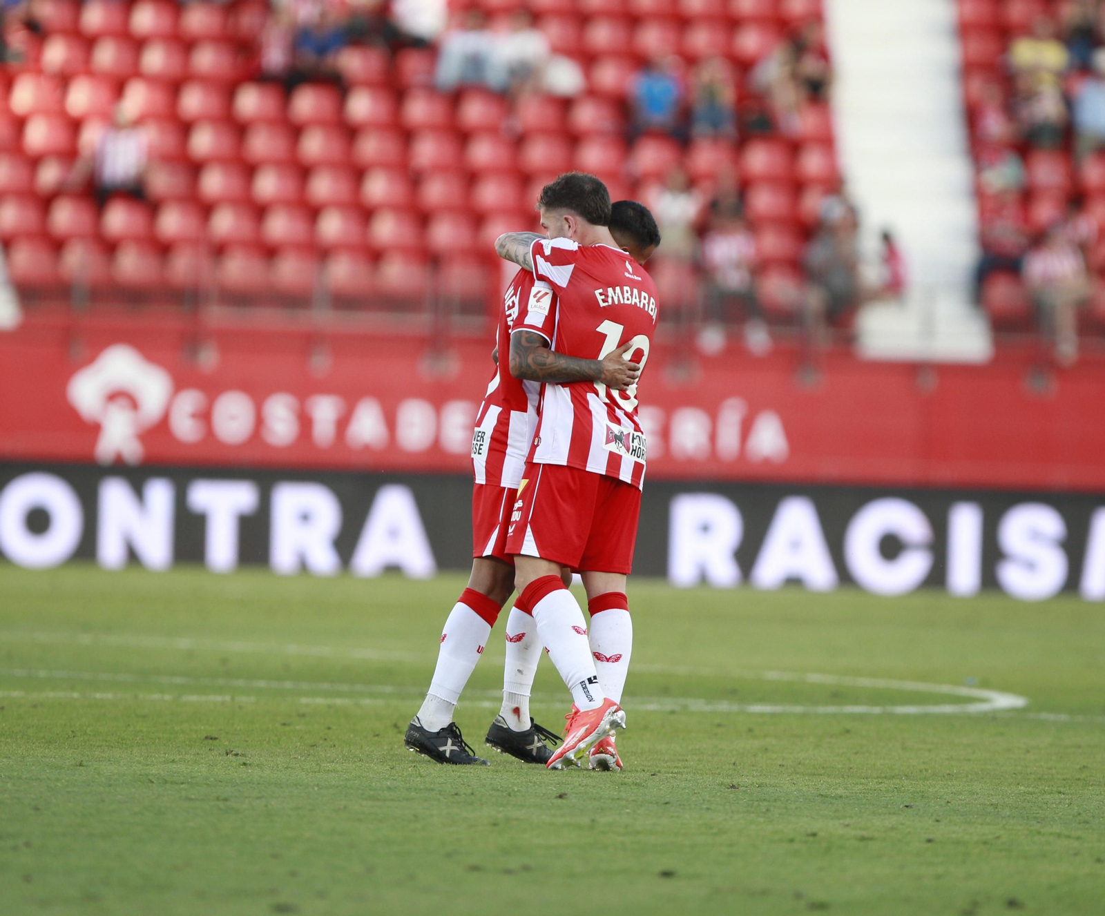Imágenes de la gran victoria del Almería ante el Cádiz por 6 a 1