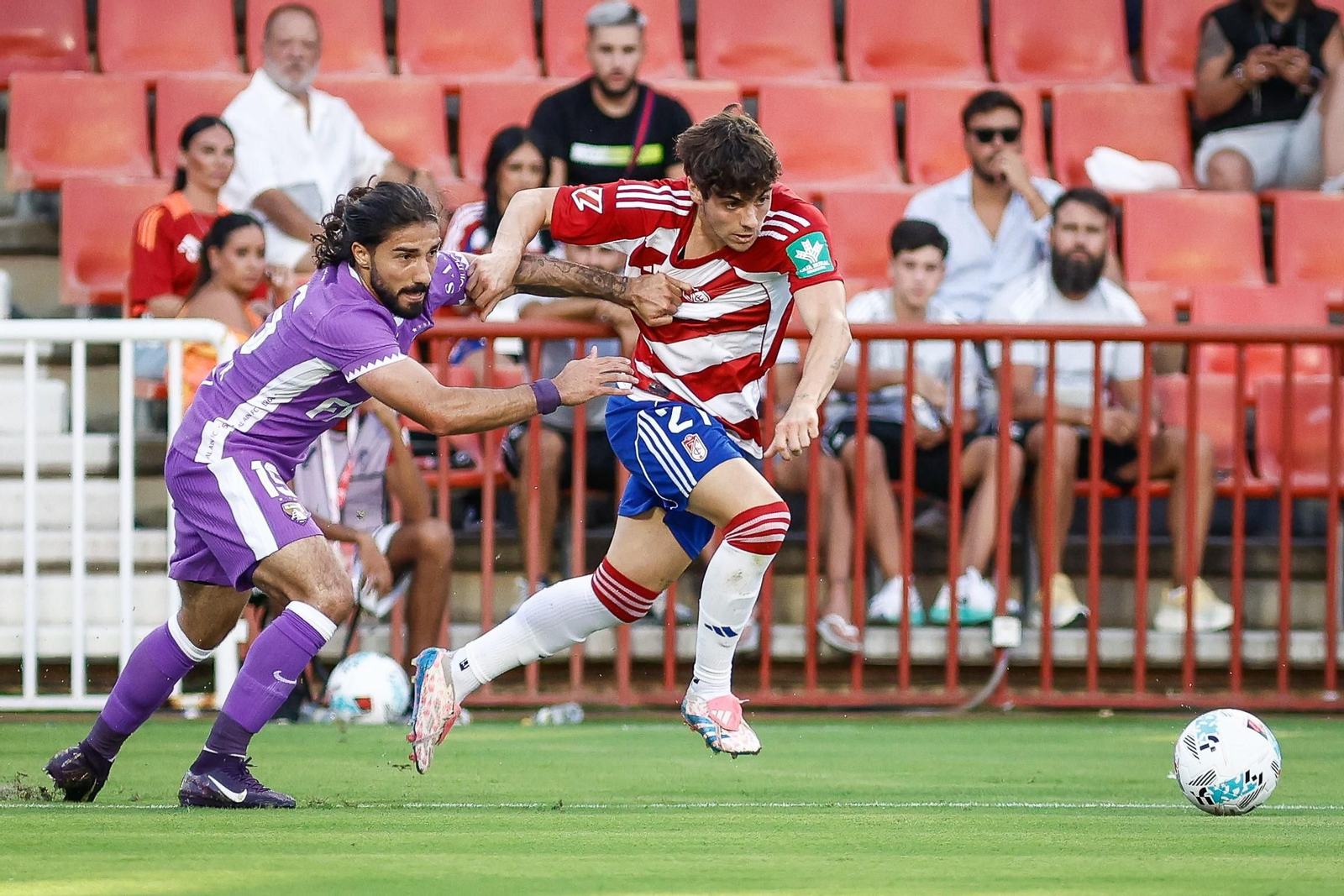 Granada CF vs Al Ain (14214517).jpg