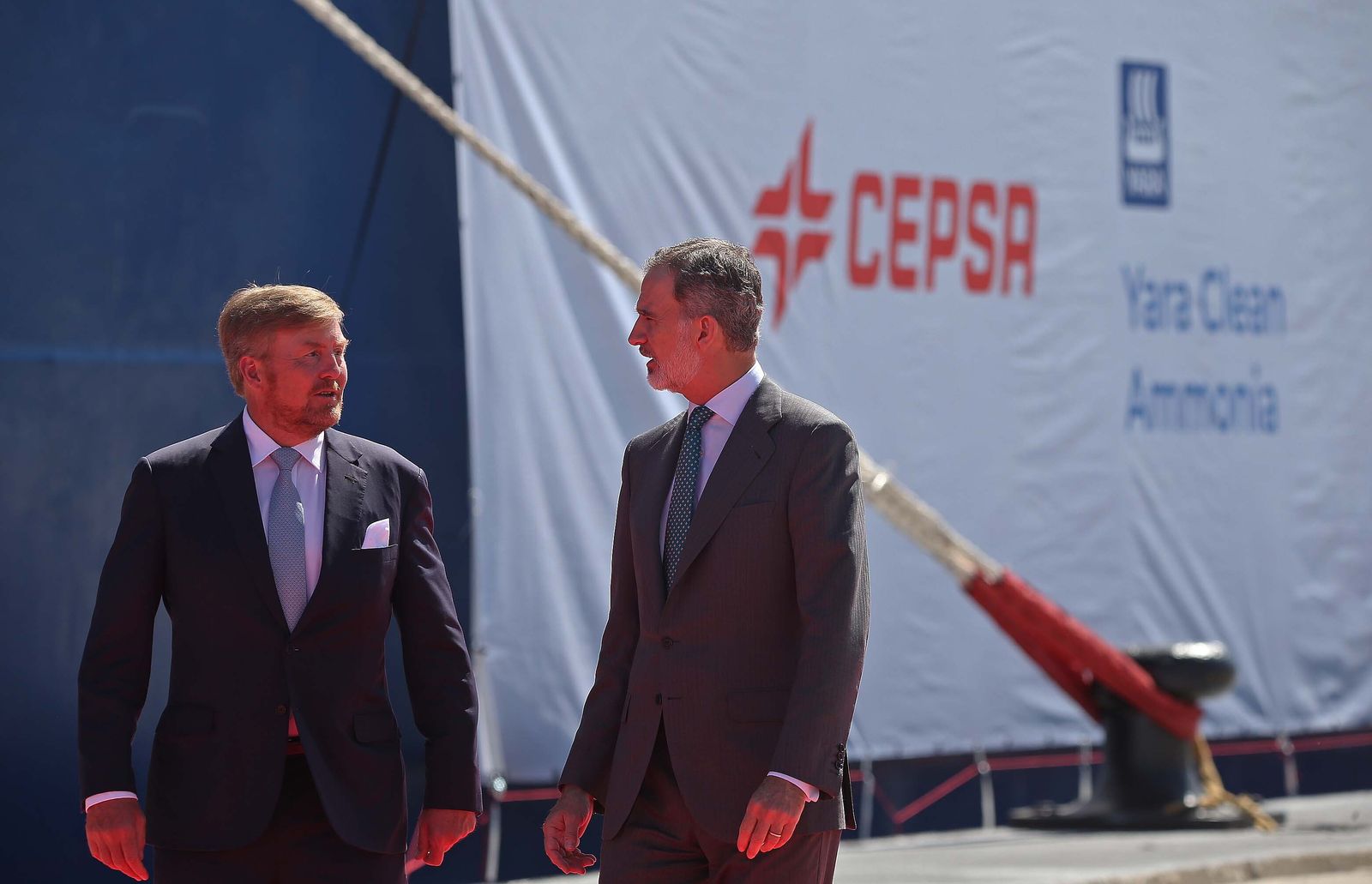Los reyes de España y Países  Bajos respaldan el corredor  marítimo de Cepsa en el puerto de Algeciras