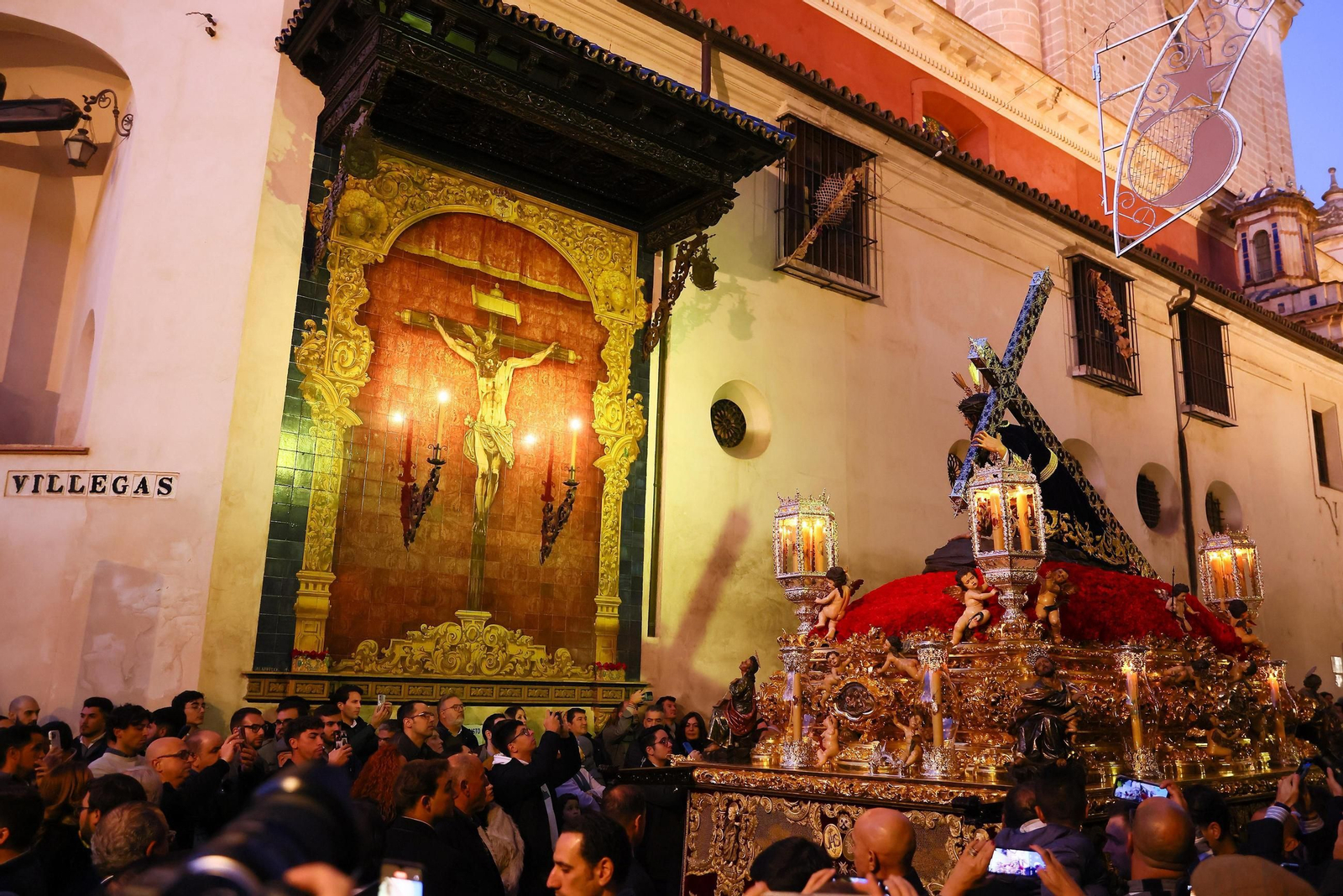 Las fotos de la salida extraordinaria de Nuestro Padre Jesús de las Penas