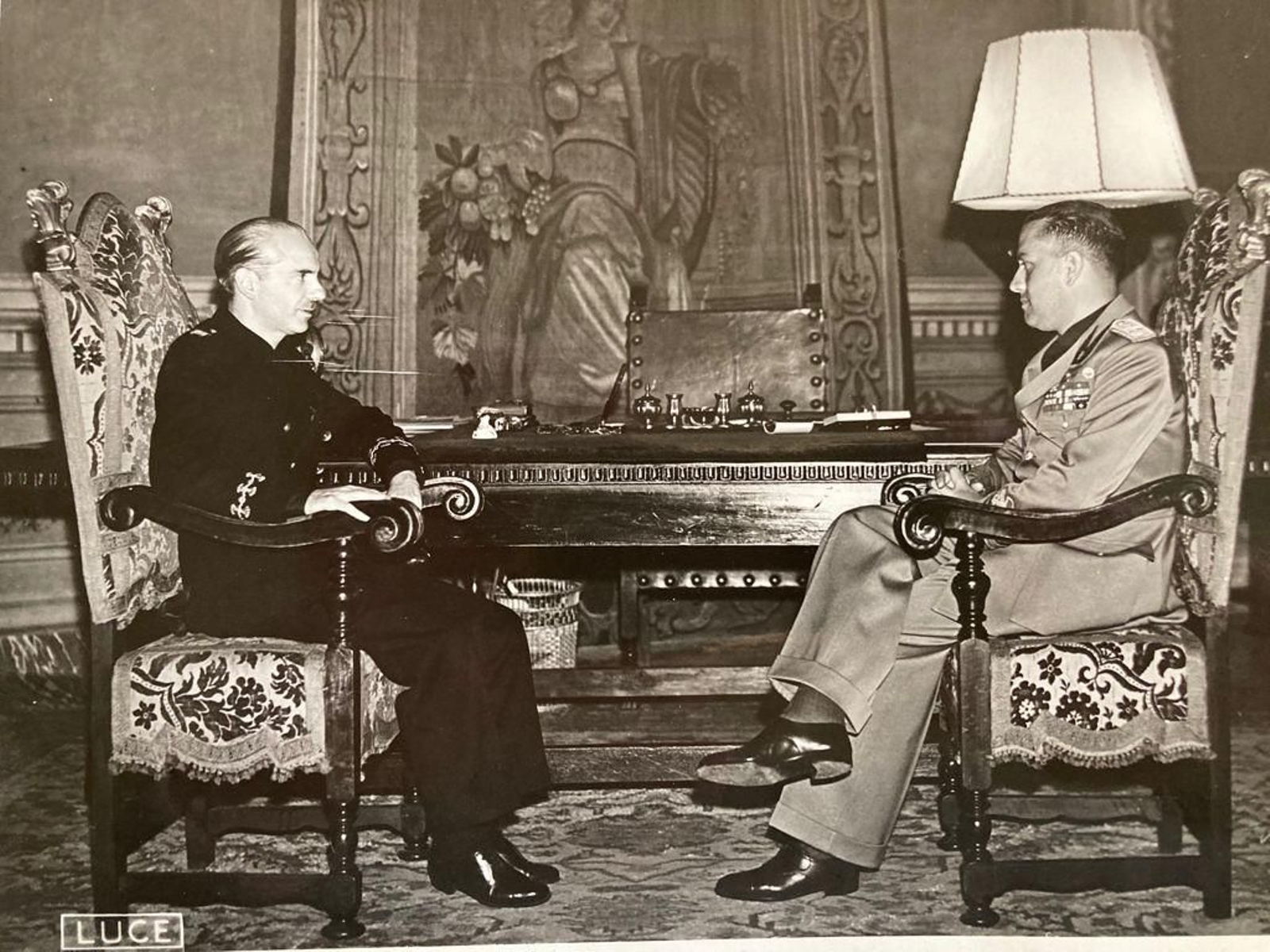 Entrevista de Serrano Súñer con el Conde Ciano.