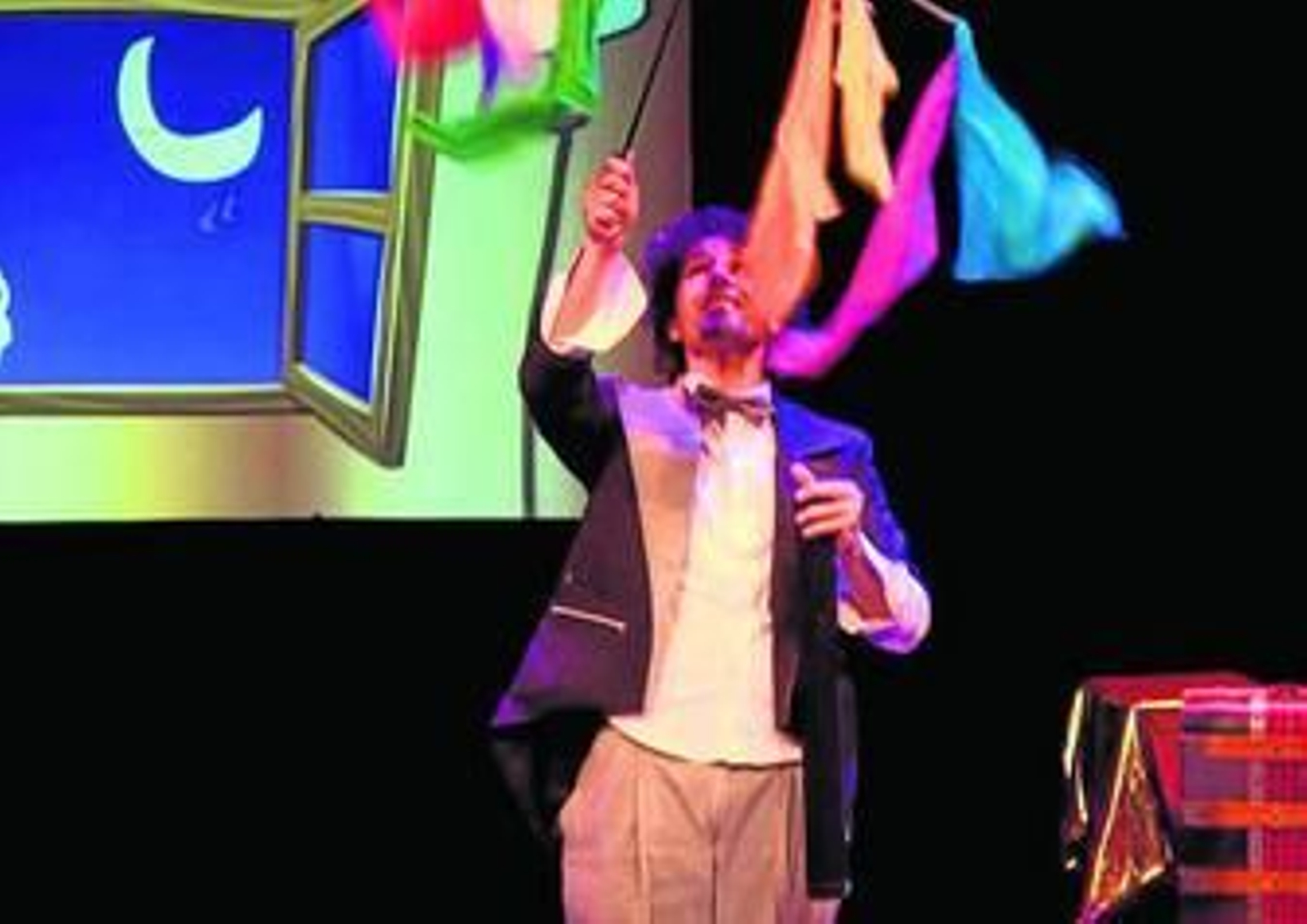 El mago Miguelillo protagoniza el primer espectáculo del Hocus Pocus.