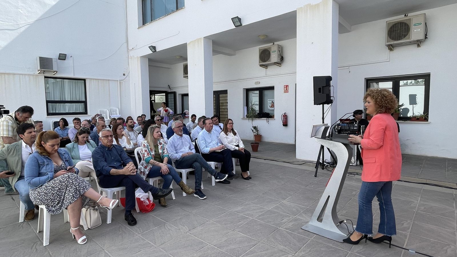 La secretaria general del PSOE de Huelva y senadora, María Eugenia Limón, en el consejo alcaldes y alcaldesas de municipios de Huelva.