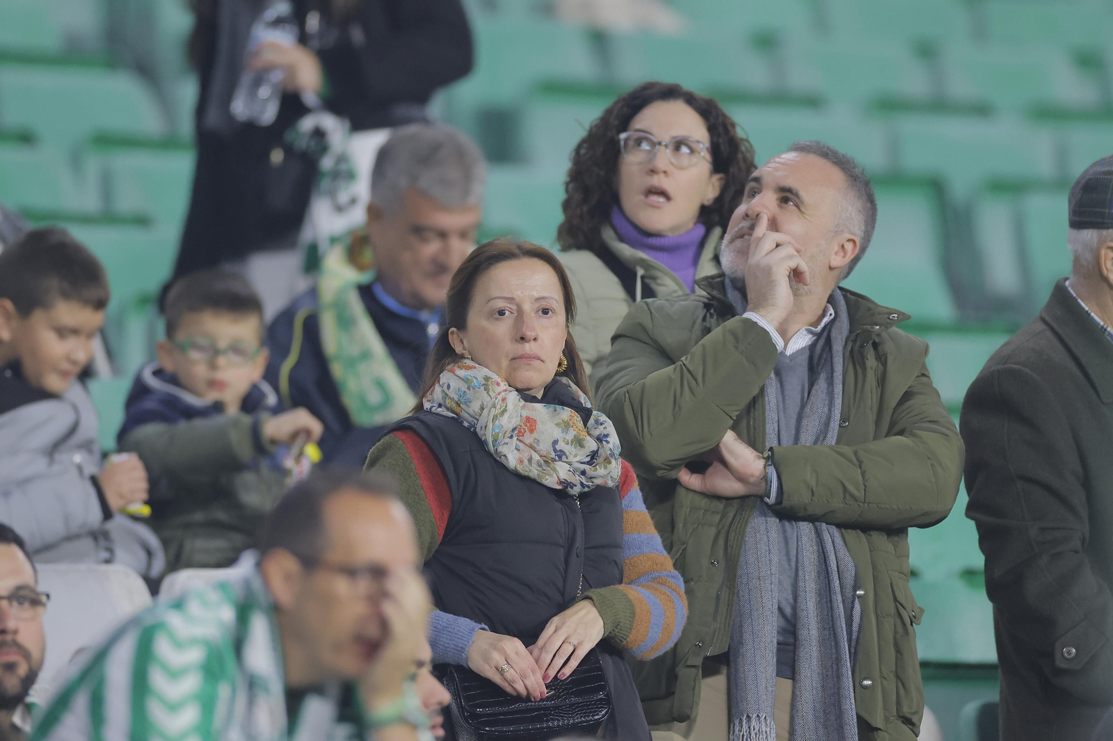 Búscate en las fotos del Betis-Las Palmas