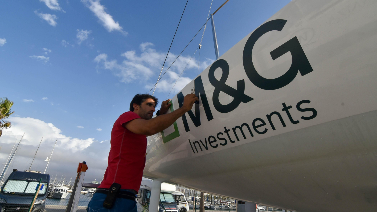 Fotos de los preparativos de la regata de vela J80 del Campeonato de España