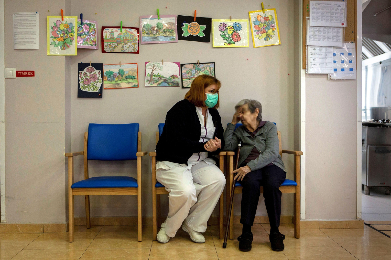 Las visitas en la residencia de ancianos tendrá su protocolo de seguridad específico. Las visitas en la residencia de ancianos tendrá su protocolo de seguridad específico.