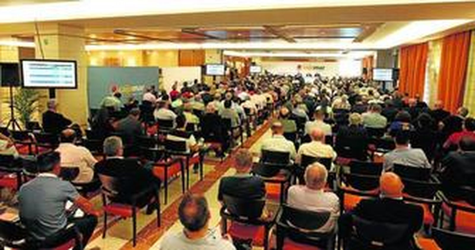 Imagen de la Asamblea General Ordinaria de Cajamar, celebrada el pasado 10 de junio.