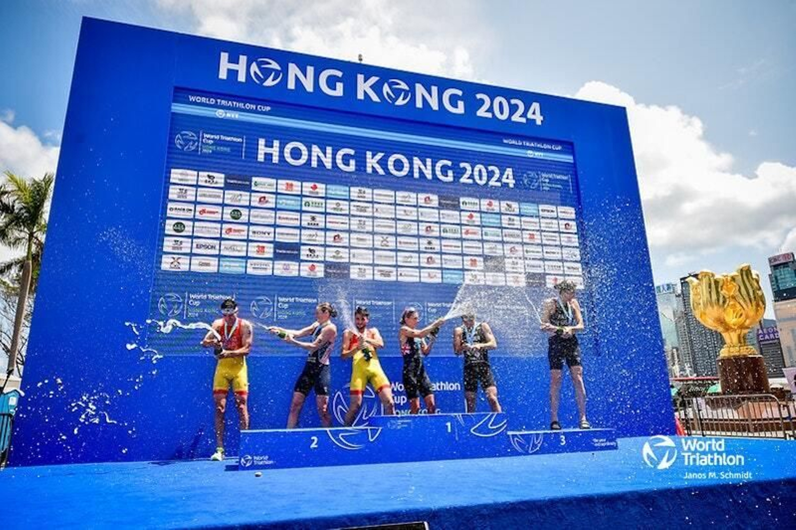 Alberto González, su oro en Hong Kong en imágenes