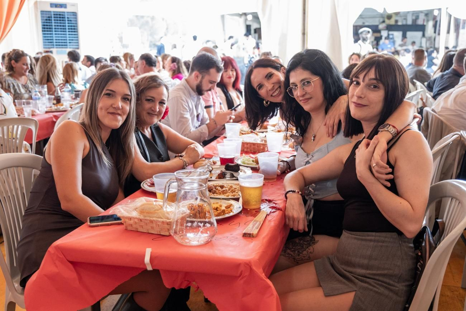 El ritmo no para en la Feria de San Lucas